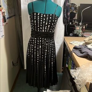 Forever 21 Black and White Spaghetti Strap Sundress